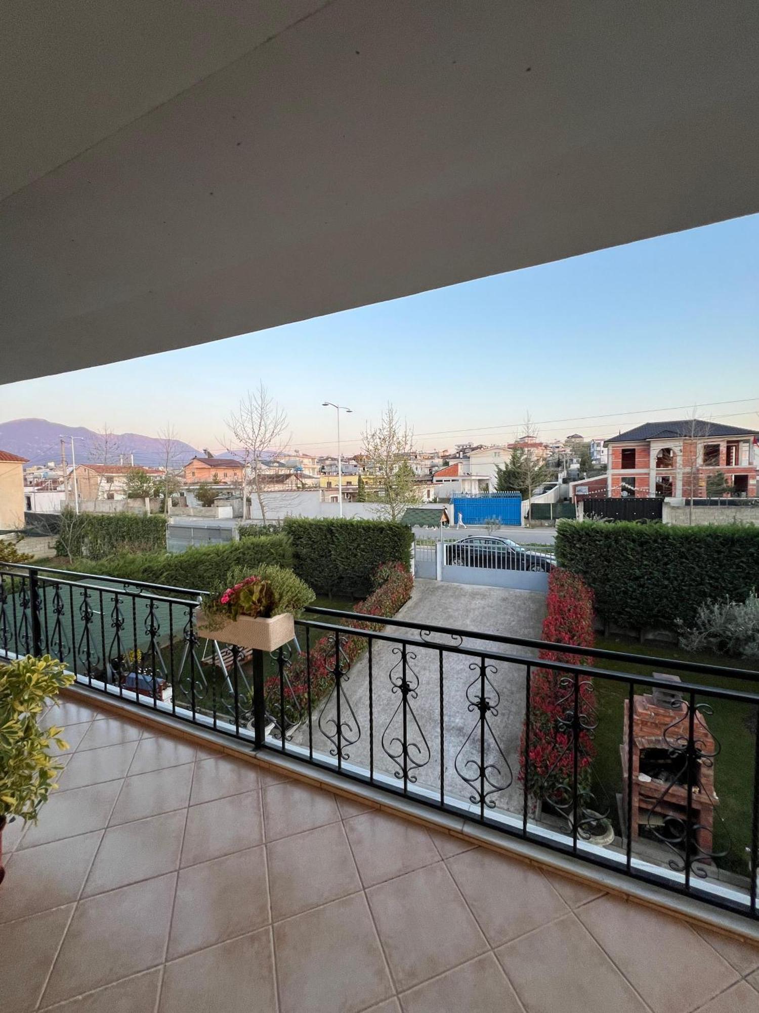 Villa Cerpja Kamez Bagian luar foto